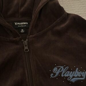 PacSun: Velvet Playboy Zip-up sweater 🤎🩵
